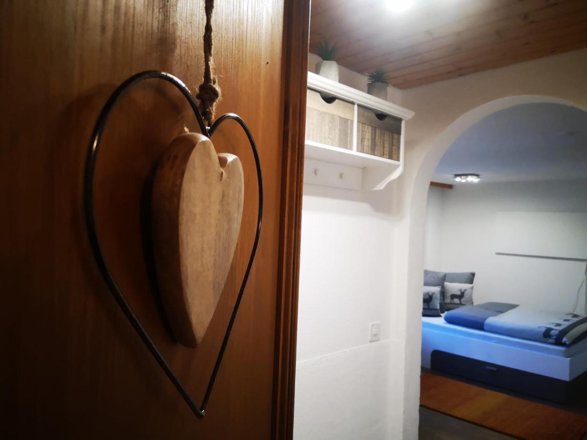 ザムナウンHaus Crestasアパートメント エクステリア 写真