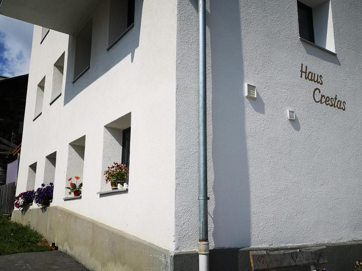 ザムナウンHaus Crestasアパートメント エクステリア 写真